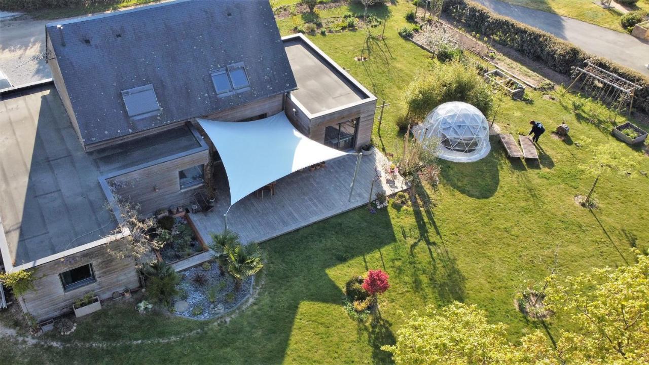 L'Oustaou Du Bodo Bed & Breakfast Ambon Exterior photo